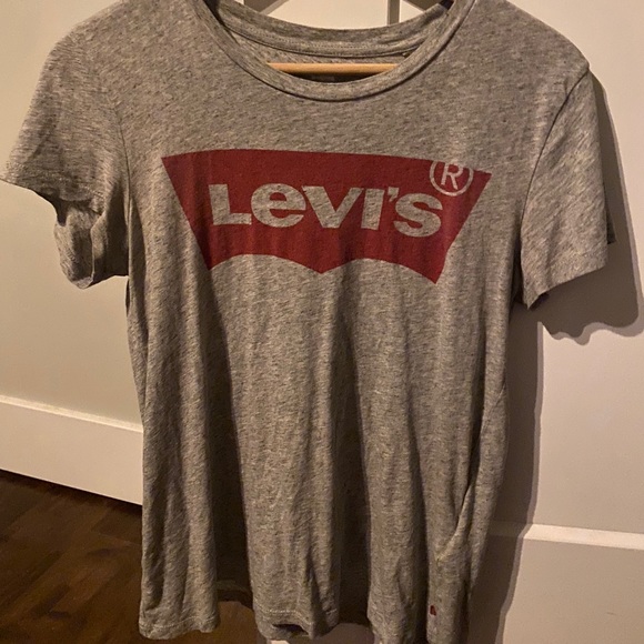 ❤️Levi's Tee Shirt❤️ - Picture 4 of 6